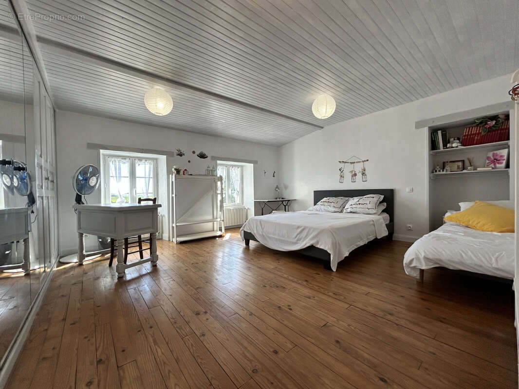 Maison à SAINT-EUGENE