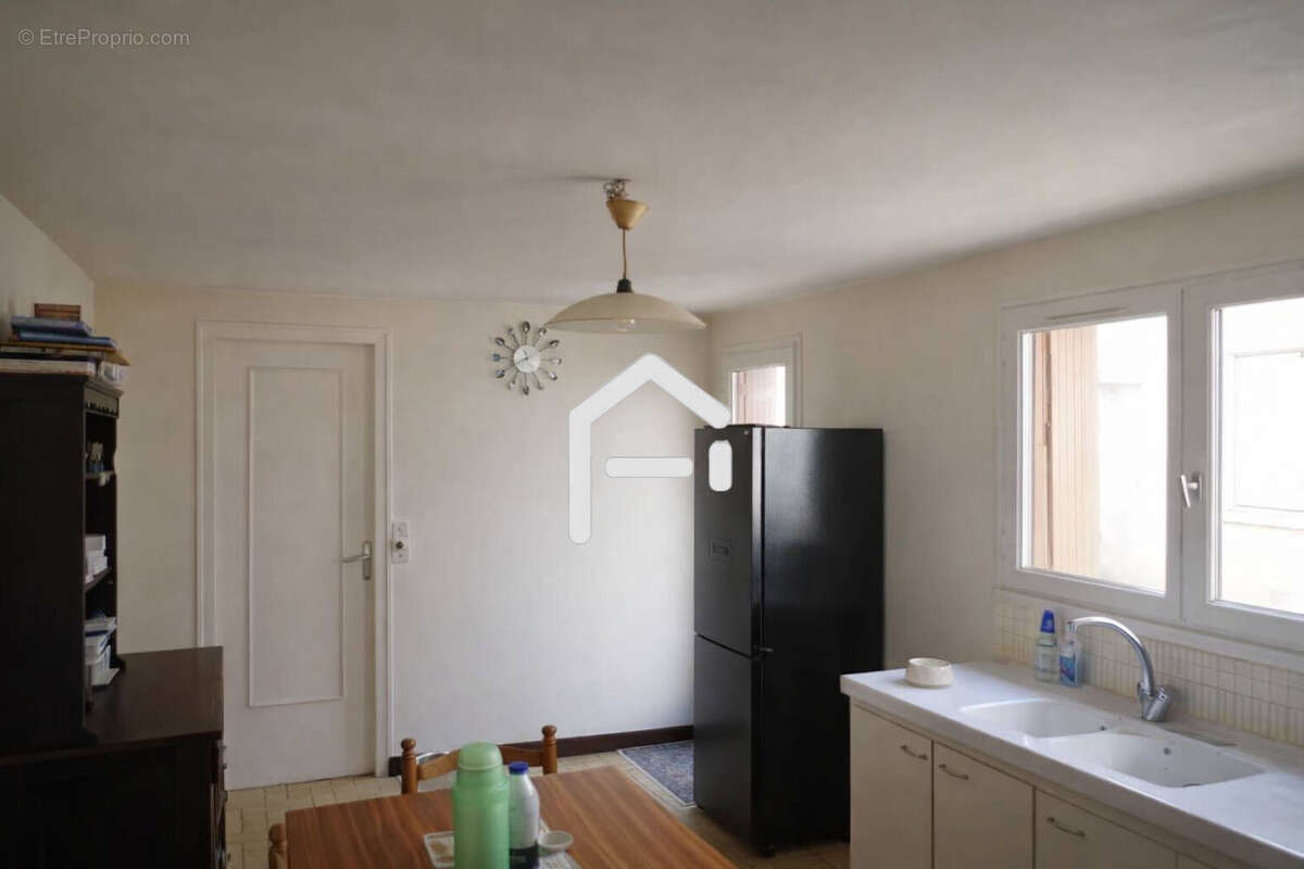 Maison 123 m² à Lezay  - photo 8
