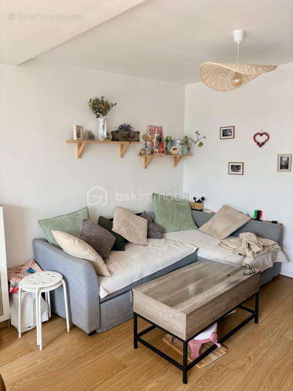 Appartement à PUGET-VILLE