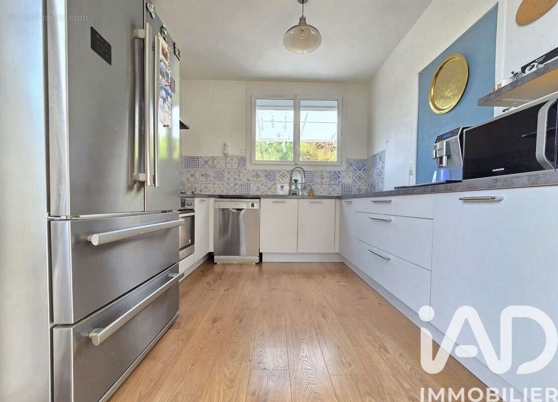 Maison 198 m² à Mereville  - photo 7