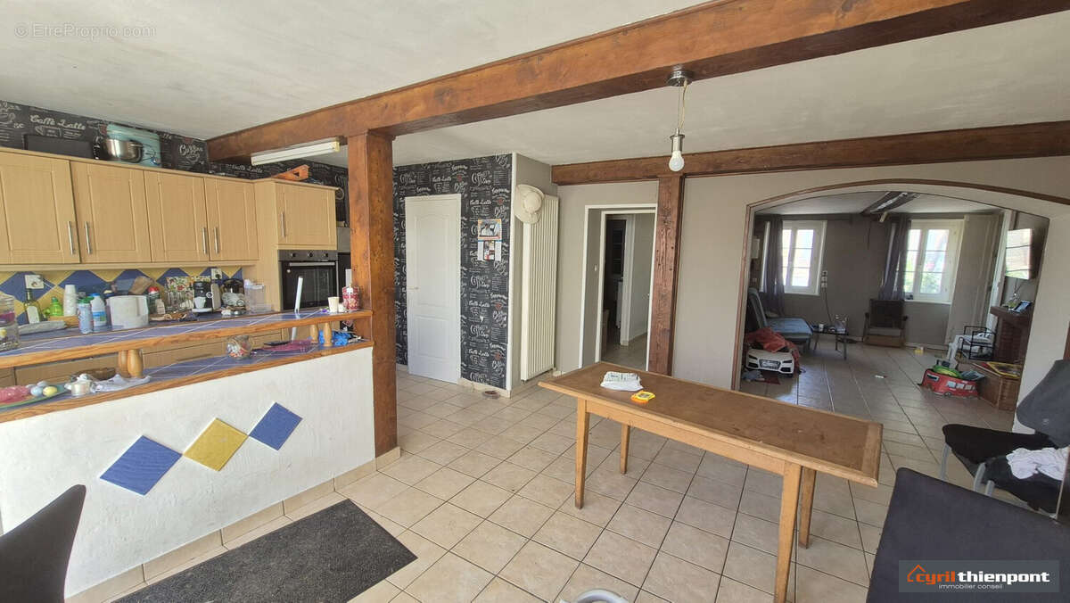 Maison 100 m² à Abbeville  - photo 2