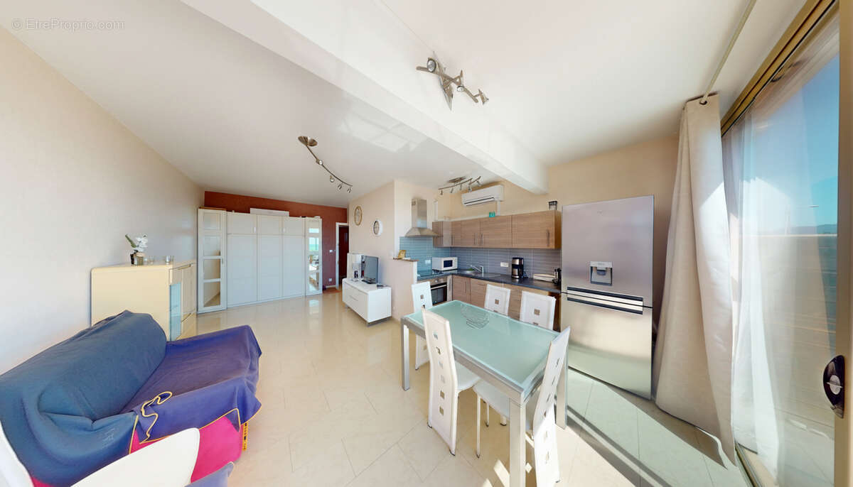 Appartement à FREJUS