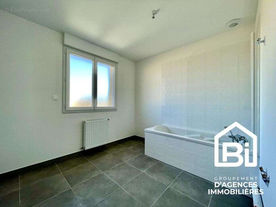 Maison à OUISTREHAM