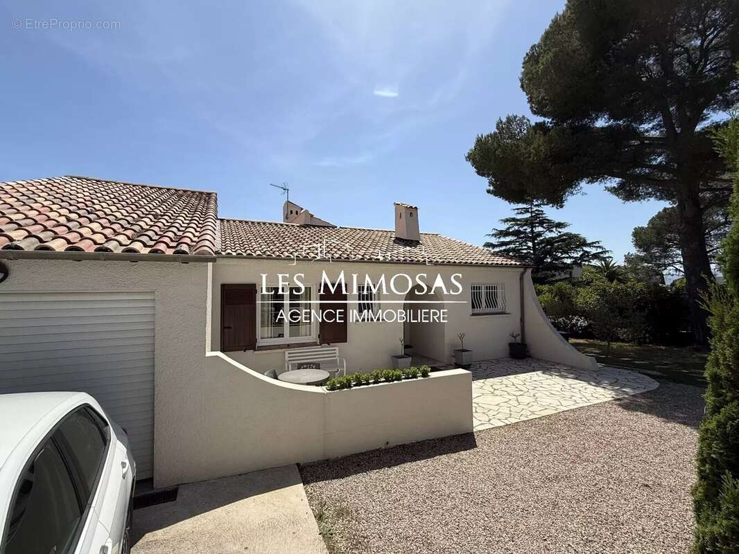 Maison à SAINT-RAPHAEL