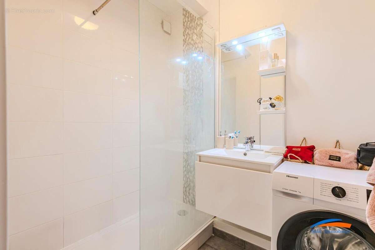   - Appartement à REIMS