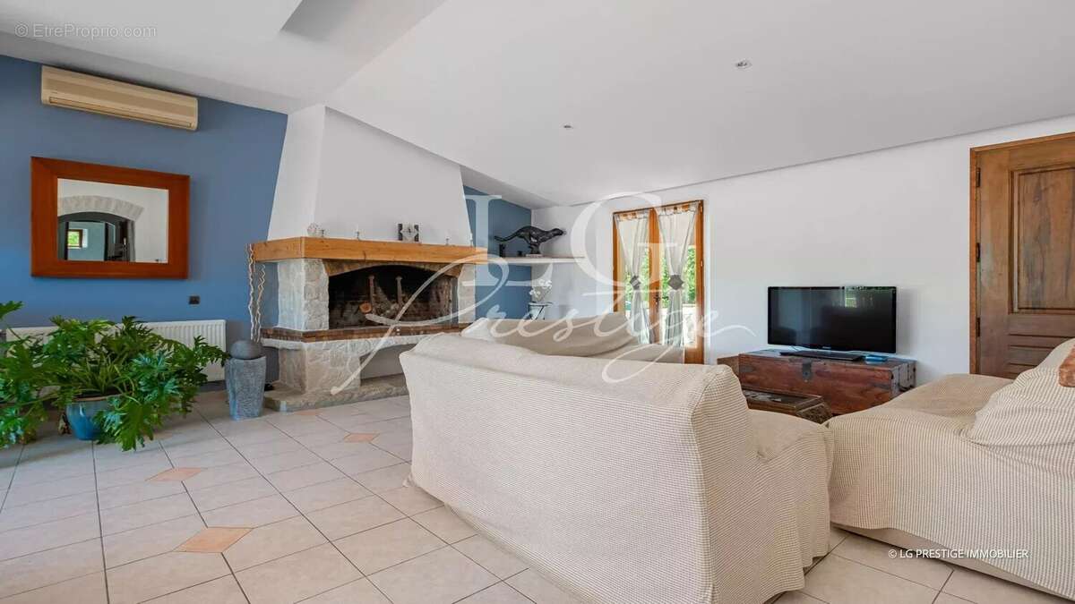 Villa avec Double Entrée – Idéale pour Deux Familles ou Investisseurs - photo 16