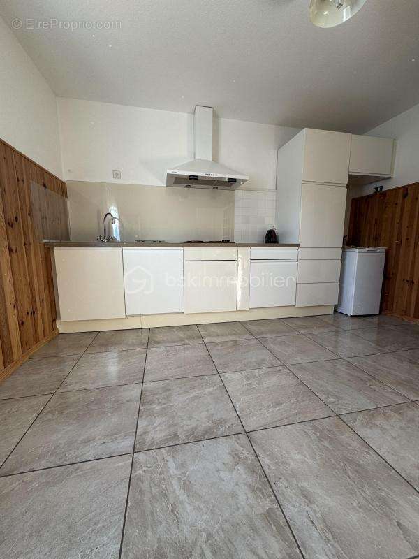 Maison à NISSAN-LEZ-ENSERUNE