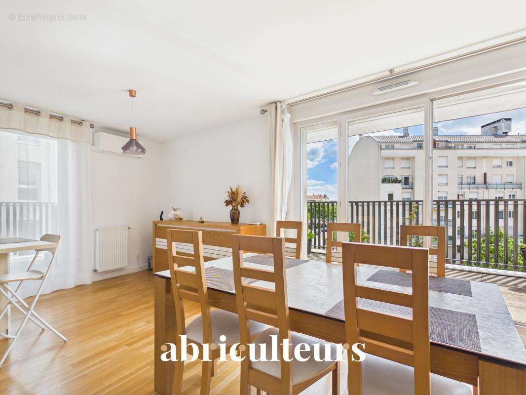 Appartement à LYON-3E
