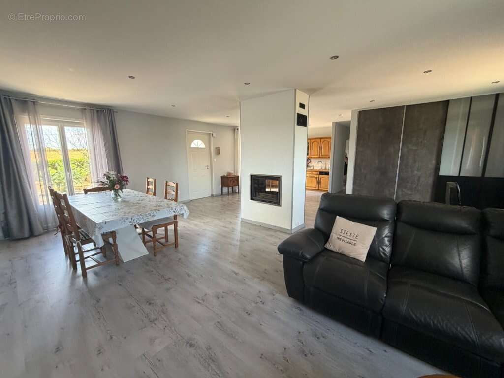 Maison 6 pièces 144m2 le breuil - photo 3