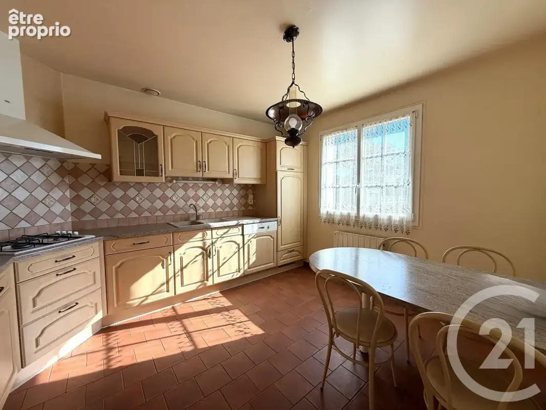 Maison 6 pièces 134 m² à vendre à Marboue (28200) - photo 3