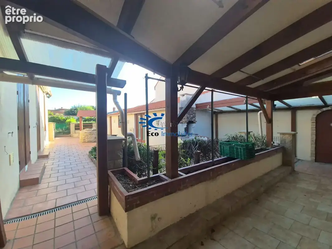 Maison a renover la rochelle garage parking jardin - photo 6
