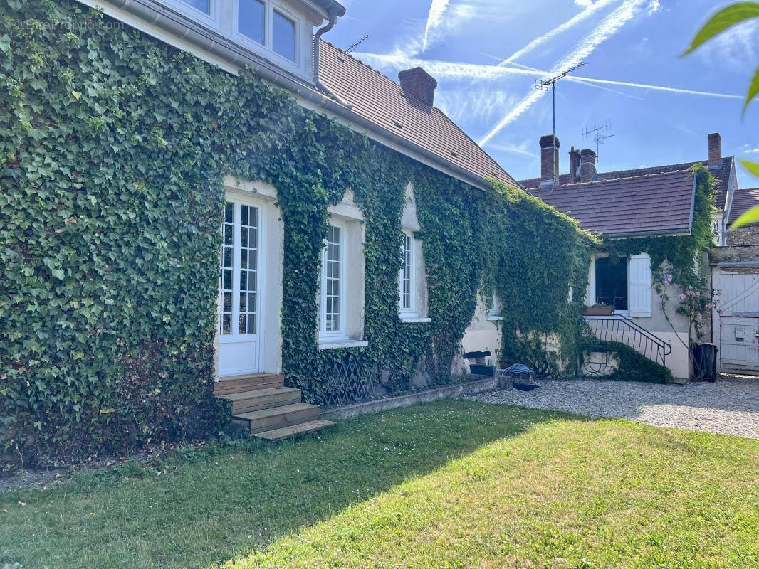 Maison à ORBAIS-L'ABBAYE