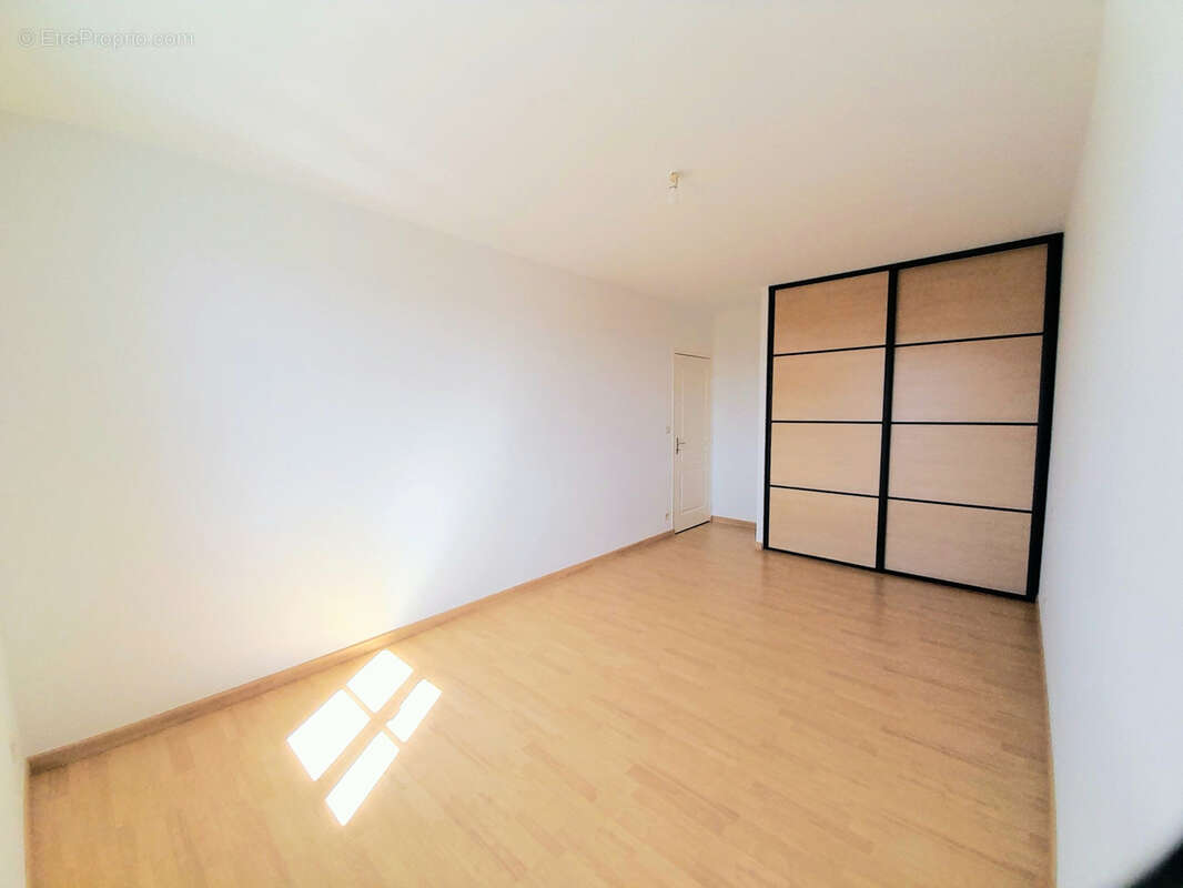 Pavillon 130m2 sur sous sol complet - photo 3
