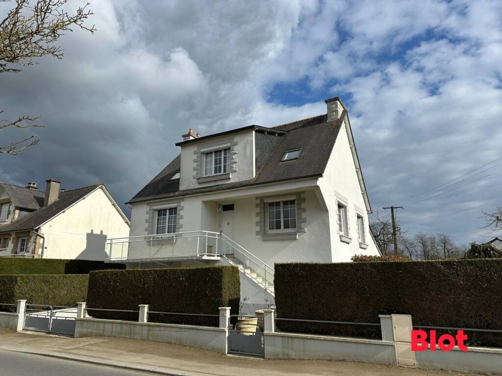Maison à PLOUASNE
