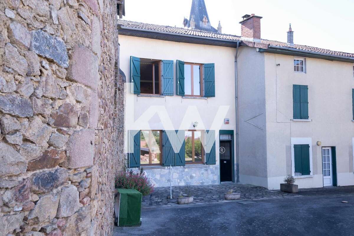 Maison à VERNEUIL-SUR-VIENNE