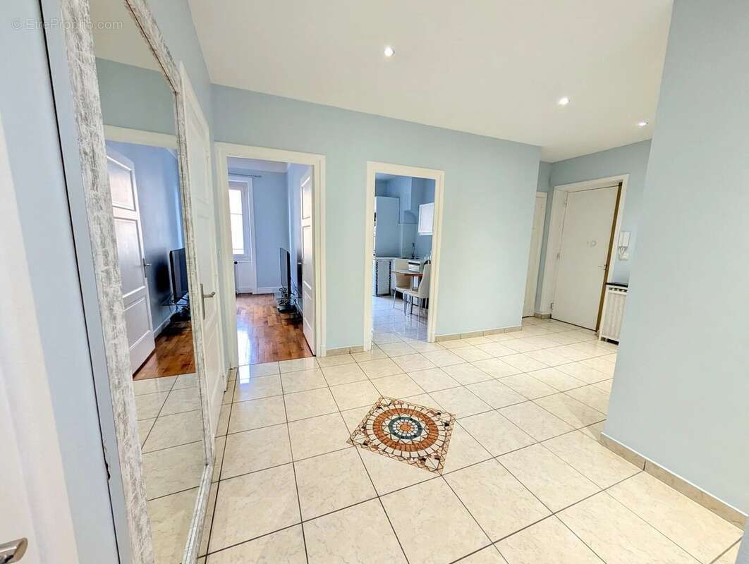 Appartement à LYON-6E