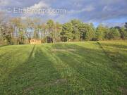 Terrain à LEGUILLAC-DE-L&#039;AUCHE