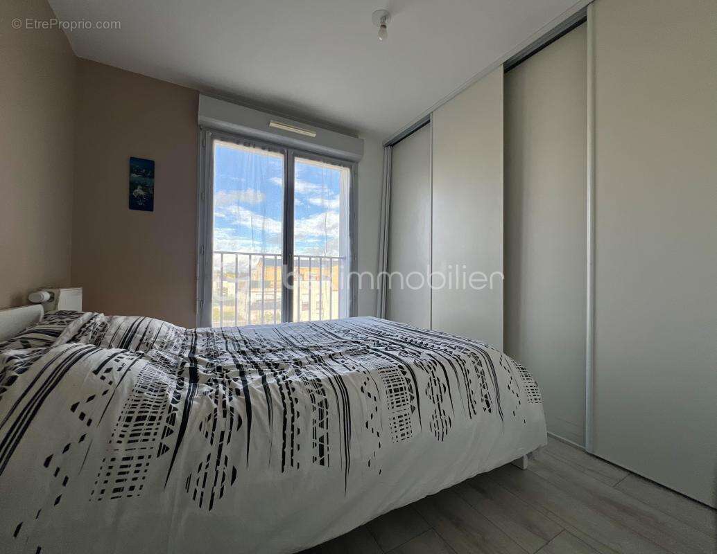 Appartement à VERT-SAINT-DENIS