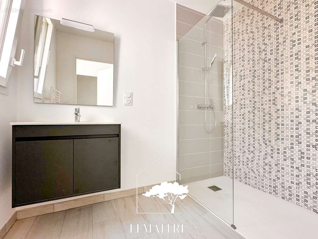 Maison à LES MATHES