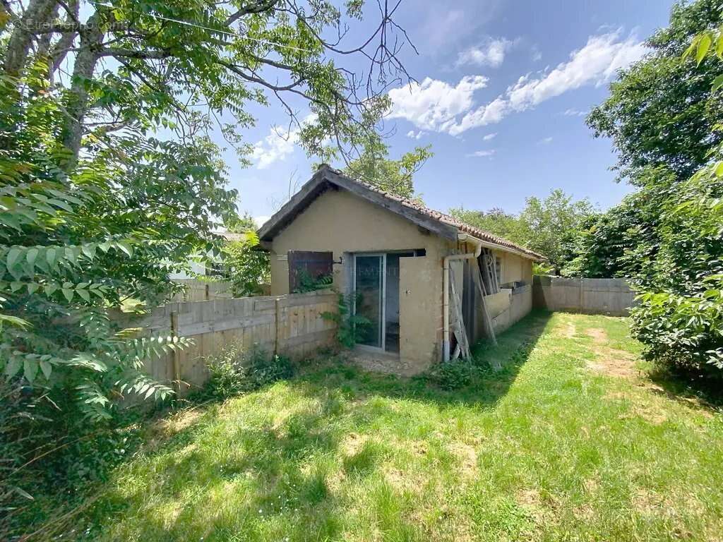 Maison à SAINT-SULPICE