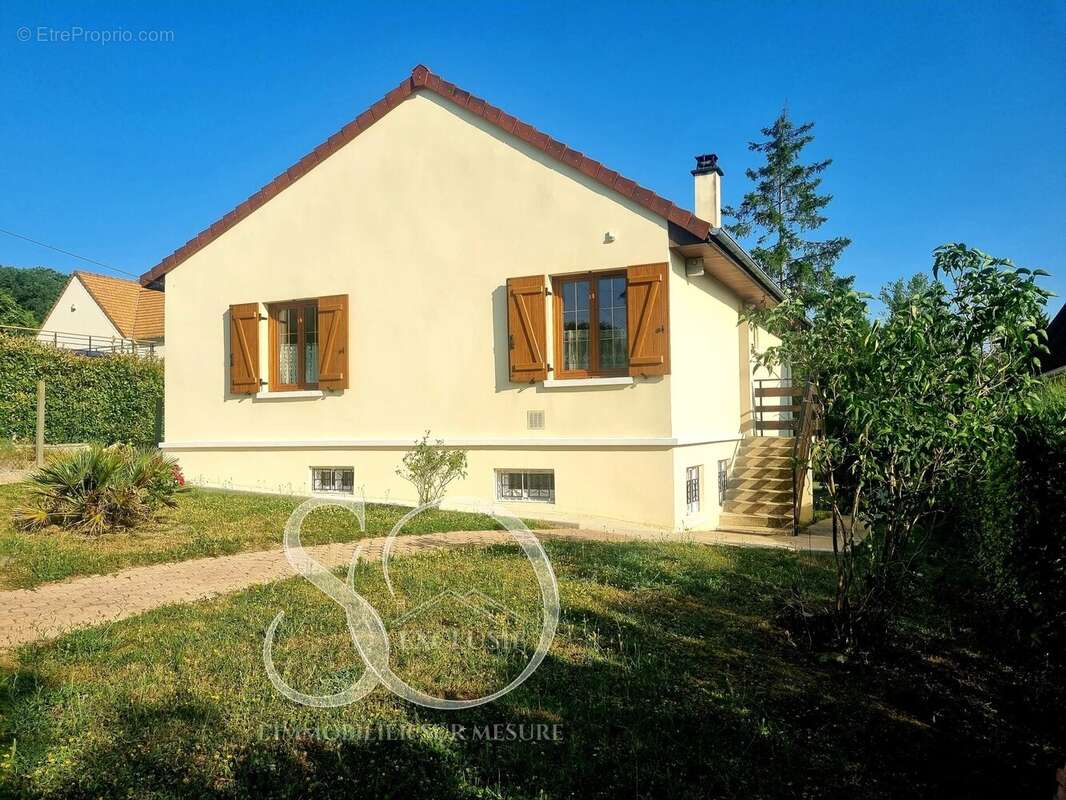 Maison à MAULE