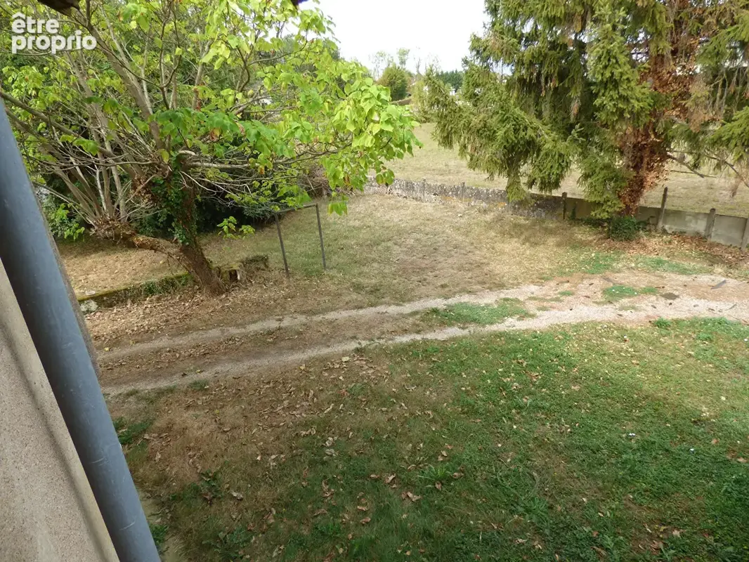 Saint-trivier-de-courtes,maison 120 m² à rénover  sur un terrain 541 m² - photo 3
