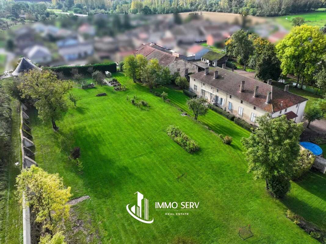 Maison à CHAMPEY-SUR-MOSELLE
