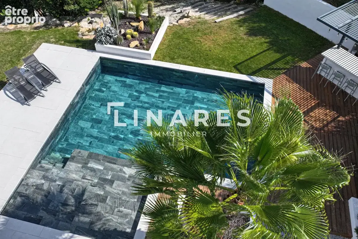 LA PRESTIGIEUSE - Villa T5 de 310m² - Piscines intérieure et extérieure - Salle de sport  - Cuisine d'été - Jardin 990m² - 13420 - photo 16