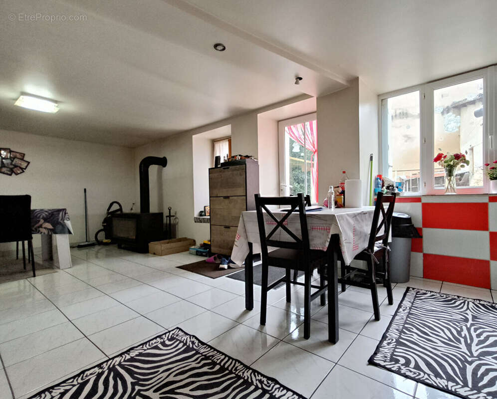 Maison à LA MOTHE-SAINT-HERAY