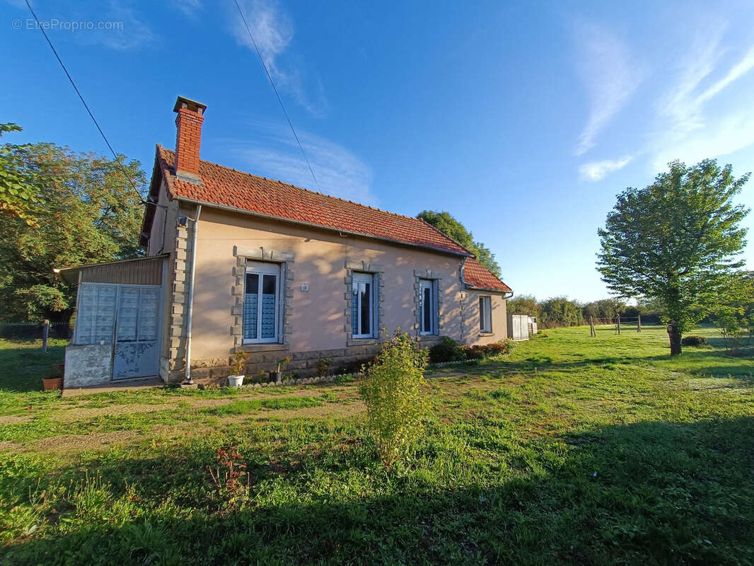 Maison à SANCERGUES