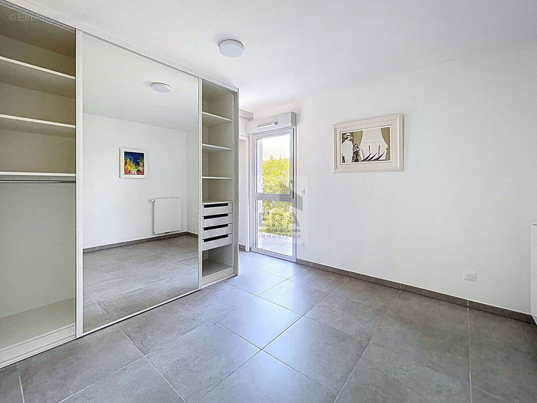 A vendre : appartement T3 de 60m2 à sainte marguerite 13009 Marseille - photo 9