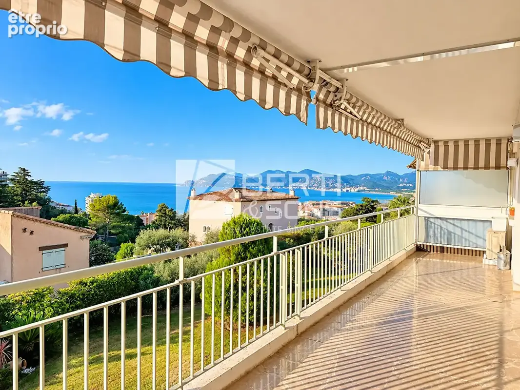 Exclusivite cannes croix des gardes 2p 53m² vue mer residence recherchee ! - photo 1