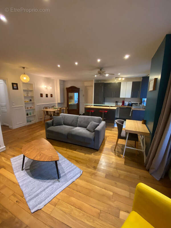 Appartement à PARIS-12E