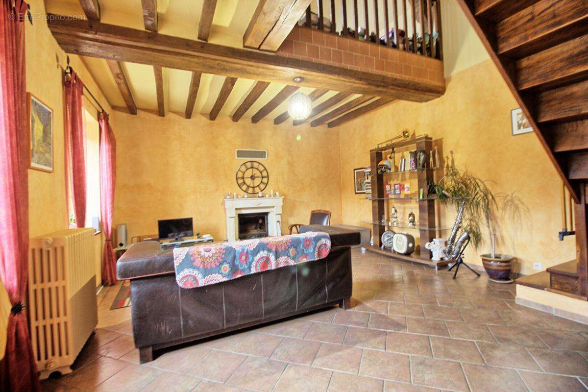 Maison à ECOUFLANT