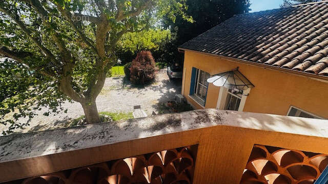 Maison à VIOLES