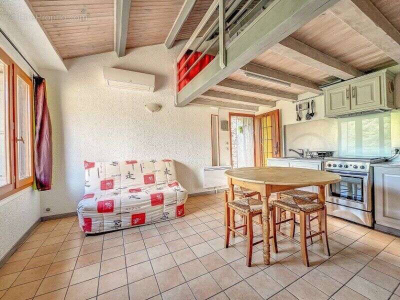 Maison 34 m² à Les Aires  - photo 4