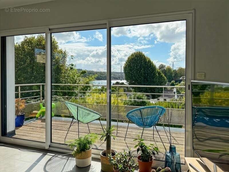 Maison à LE RELECQ-KERHUON