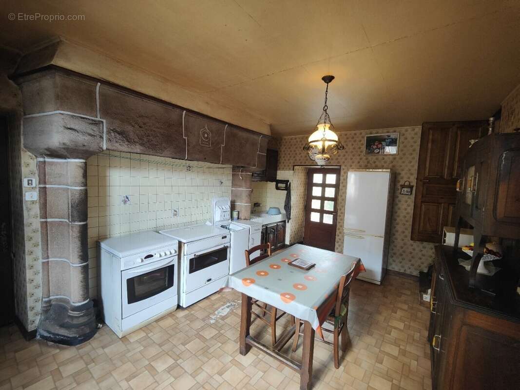 Calmont-maison avec jardin a renover - photo 10