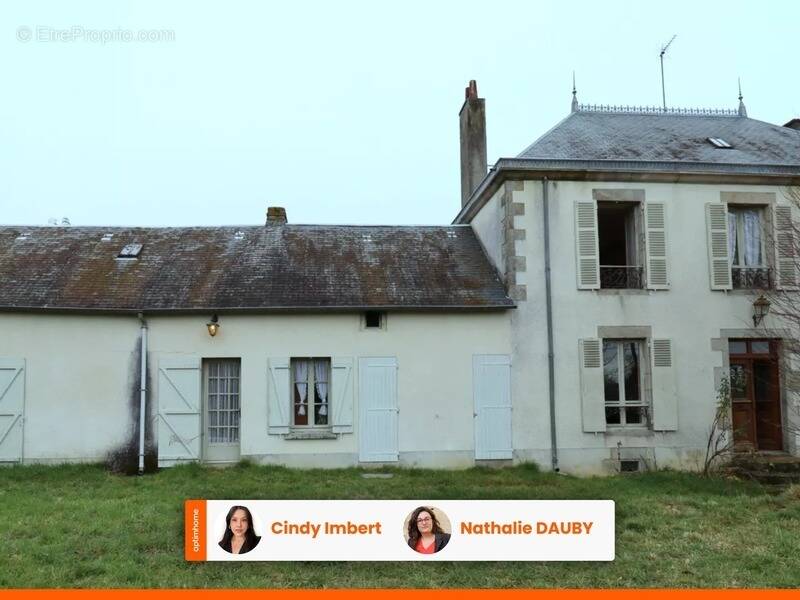 Maison à MAILHAC-SUR-BENAIZE