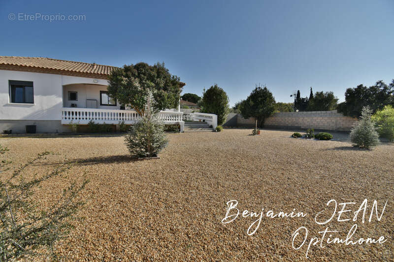 Maison à VILLENEUVE-LES-BEZIERS