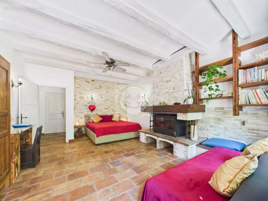 À vendre -Domaine d'exception .  Maison d'hôtes de 2ha - Puget-sur-Argens - photo 5