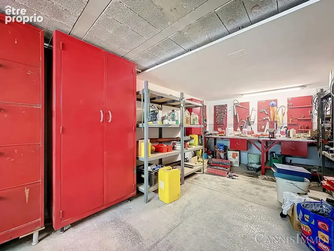Mandelieu-la-napoule – minelle  villa de 326 m² avec piscine - photo 16