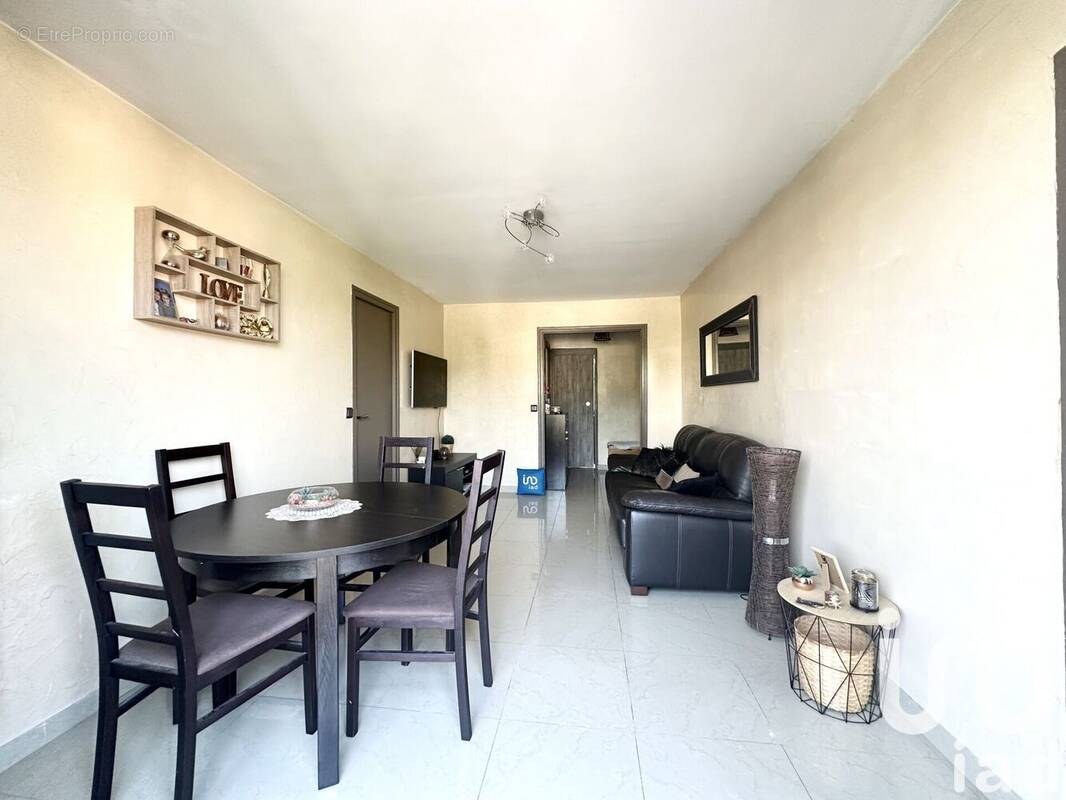 Photo 1 - Appartement à LE THILLAY