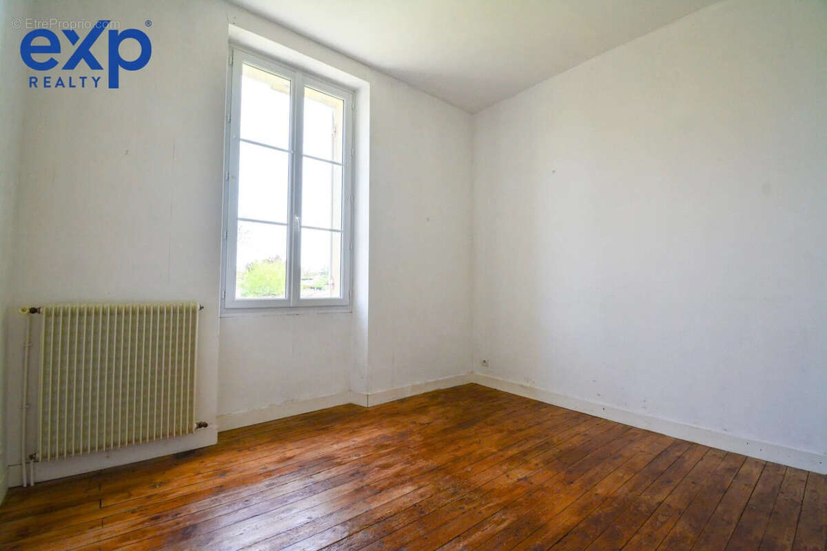 Maison à SAINT-EMILION