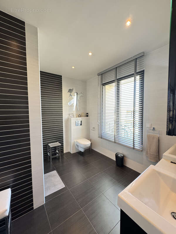 Appartement à SAINT-MAUR-DES-FOSSES