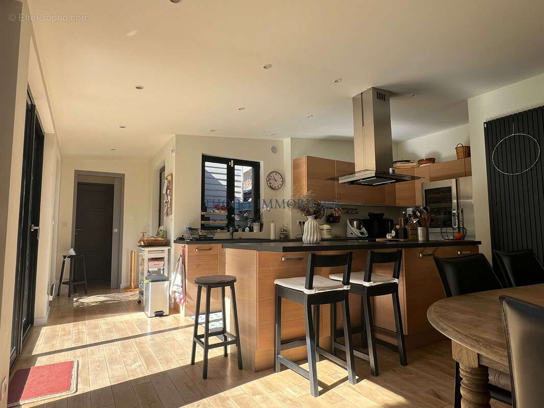 Maison à MONTFORT-L'AMAURY