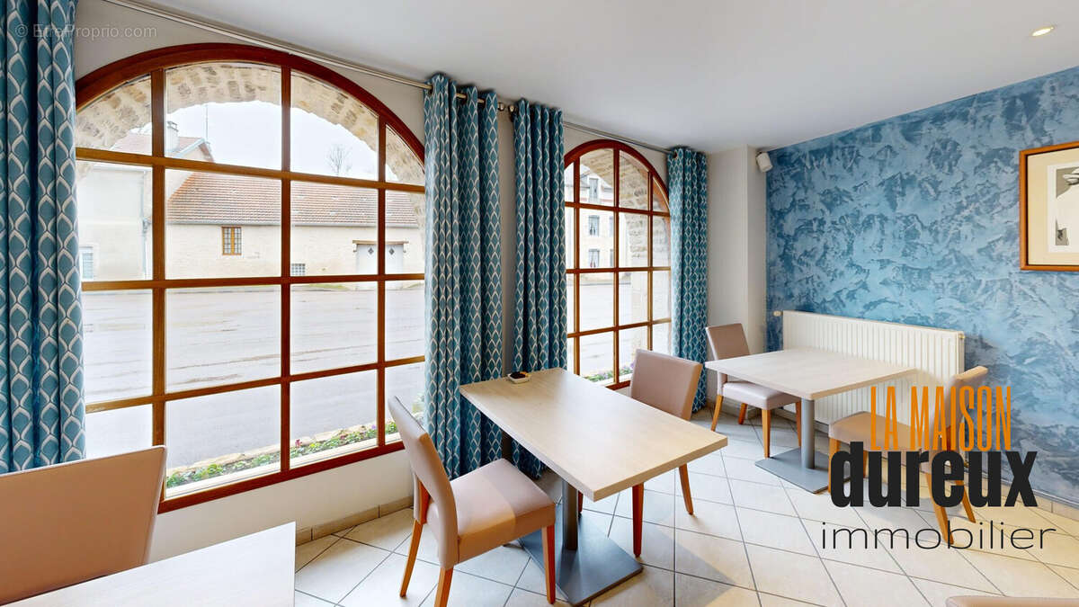 Autre à MONTSAUGEON