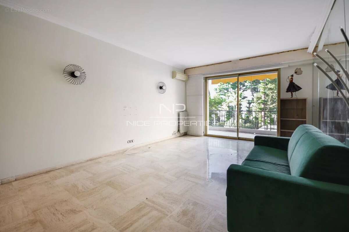 Appartement à CAP-D'AIL