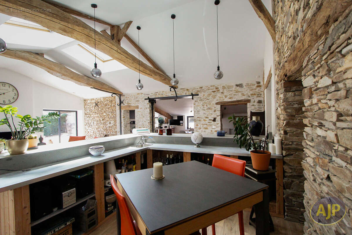 Maison d'exception en Pierre - photo 2