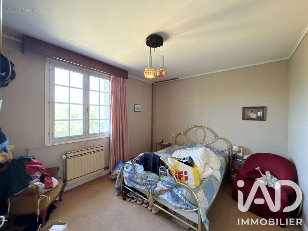 Maison 150 m² à Saint-Sulpice-Le-Gueretois  - photo 8